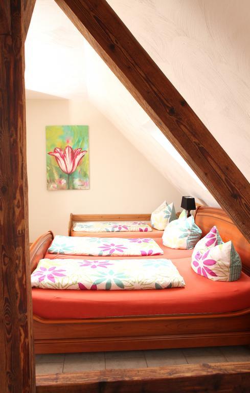 Heidehof Pension B & B Elten Ruang foto